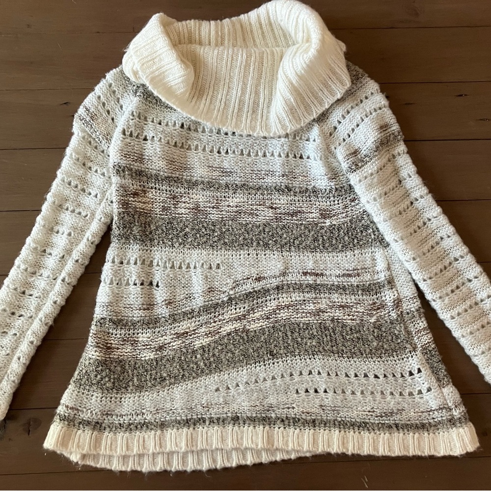 Jessica Simpson XS Cozy Knit Cowl Neck Sweater - Cream and Brown